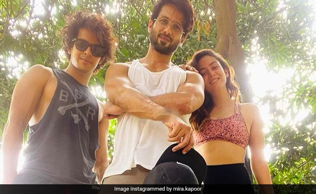 A Scene From Shahid Kapoor, Mira Rajput And Neelima Azeem's Family Time, "Documented" By Ishaan Khatter