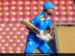 भारतीय क्रिकेटर ने टी-20 क्रिकेट में मचाई खलबली, जड़ा दोहरा शतक, ऐसा करने वाले पहले बल्लेबाज बने भारतीय क्रिकेटर ने टी-20 क्रिकेट में मचाई खलबली, जड़ा दोहरा शतक, ऐसा करने वाले पहले बल्लेबाज बने