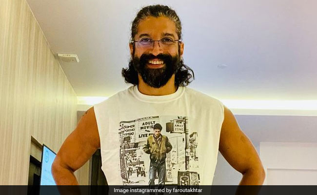 ICYDK: Farhan Akhtar Was Offered A Role In <i>Rang De Basanti</i>
