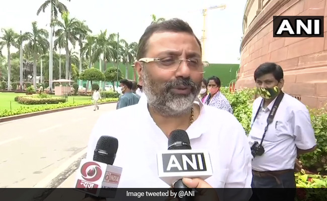 BJP MP Nishikant Dubey Claims No Violation Of Rules At Jharkhand Airport