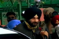 On Navjot Sidhu's 8 Lakh Power Dues, A Dig By Akalis At Amarinder Singh On Navjot Sidhu's 8 Lakh Power Dues, A Dig By Akalis At Amarinder Singh
