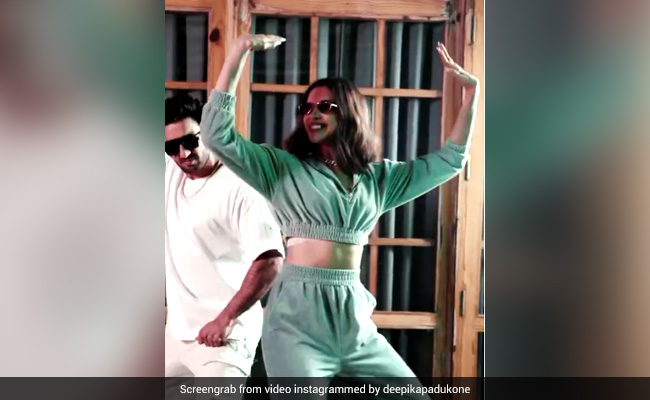 Shehnaaz Gill Didn't Miss The <i>Bigg Boss</I> Connection In Deepika Padukone, Ranveer Singh's ROFL Video. Her Reaction