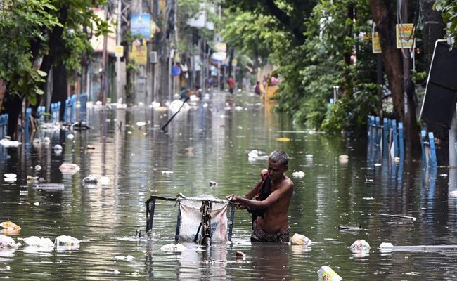 In Photos: How Overnight Rain Left Parts Of West Bengal Deluged