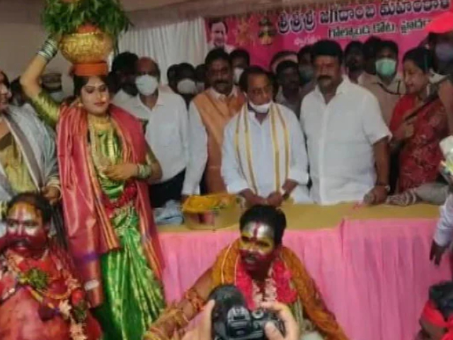 Telangana Ministers Lead 'No Social Distancing' Act At Bonalu Festival