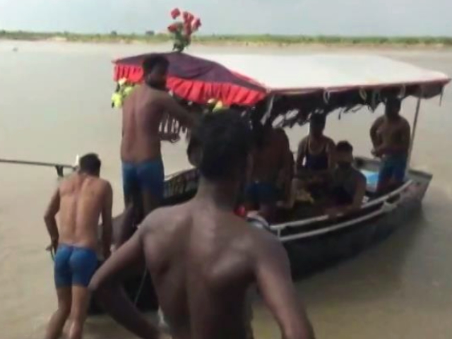 Family Of 12 Swept Away While Taking Bath In Ayodhya's Saryu, 3 Rescued