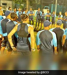 Sri Lanka vs India: Shikhar Dhawan-Led Indian Squad Takes Field For First Practice Session Under Lights
