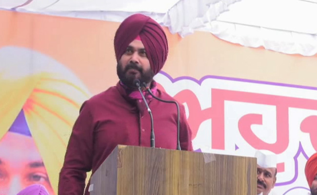Join Party Programmes Instead Of Setting Up "Own Stage": Partap Bajwa To Navjot Sidhu
