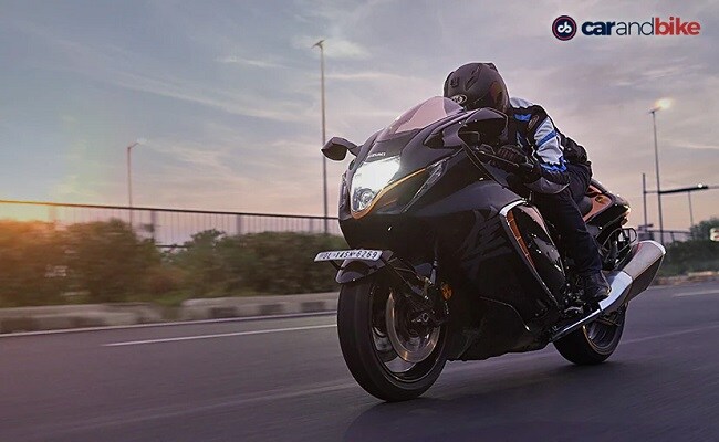 Planning To Buy The Suzuki Hayabusa? Here Are The Pros And Cons Planning To Buy The Suzuki Hayabusa? Here Are The Pros And Cons