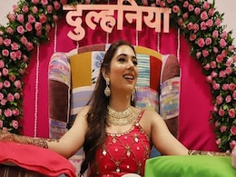 मेहंदी सेरेमनी में अपनाएं दिशा परमार जैसा लुक, देखने वाले भी कहेंगे WOW मेहंदी सेरेमनी में अपनाएं दिशा परमार जैसा लुक, देखने वाले भी कहेंगे WOW