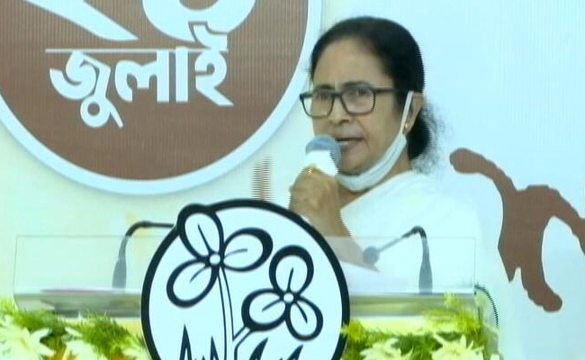 <i>"Khela Hobe"</i> In 2024; Will Defeat BJP In Lok Sabha Polls: Mamata Banerjee