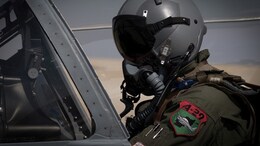 Afghan Pilots Who Fought Taliban Stranded In Pak After US Resettlement Block