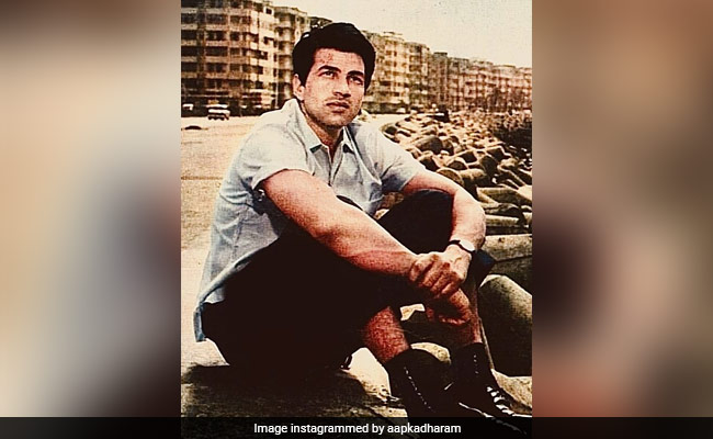 Dharmendra's "Screen Test Winner" Pic Goes Viral. See Here