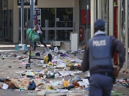 South African Government Asks For 25,000 Troops To Curb Unrest South African Government Asks For 25,000 Troops To Curb Unrest