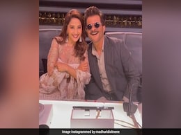 Viral: Madhuri Dixit And Anil Kapoor Recreate <I>Jai Jai Shiv Shankar</i> Moment On <I>Dance Deewane 3</i> Viral: Madhuri Dixit And Anil Kapoor Recreate <I>Jai Jai Shiv Shankar</i> Moment On <I>Dance Deewane 3</i>