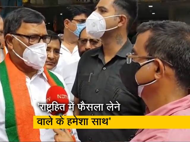 BJP में शामिल हुए कृपाशंकर, जानें कांग्रेस के बारे में क्या बोले