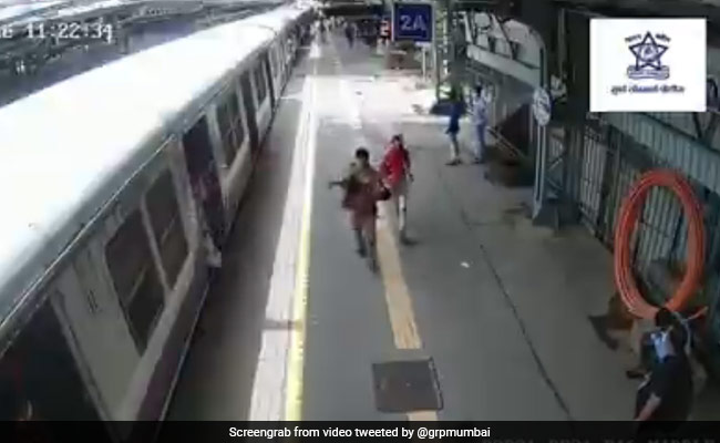 Railway Police Constable Saves Life Of 10-Year-Old At Mumbai Suburban Station