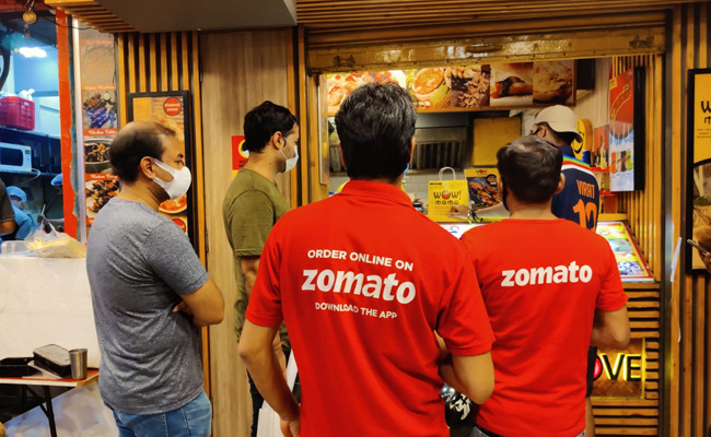 "अब हमें एहसास हुआ...": विवाद के बीच Zomato ने वेज फ्लीट के लिए ग्रीन यूनिफॉर्म के फैसले को लिया वापस