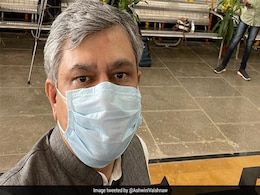 "Moment of Pride": Railway Minister's Selfie At Revamped Gujarat Station "Moment of Pride": Railway Minister's Selfie At Revamped Gujarat Station