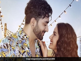 Jasmin Bhasin और Aly Goni का रोमांटिक गाना '2 Phone' हुआ रिलीज, Video यूट्यूब पर कर रहा है ट्रेंड Jasmin Bhasin और Aly Goni का रोमांटिक गाना '2 Phone' हुआ रिलीज, Video यूट्यूब पर कर रहा है ट्रेंड