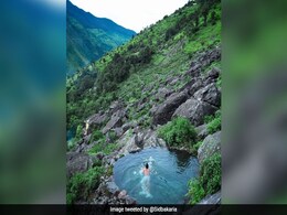 आनंद महिंद्रा ने शेयर की ‘पहाड़ पर बने पूल’ में तैरते हुए शख्स की शानदार फोटो, बोले- ये कौन सी जगह है, मुझे भी जाना है... आनंद महिंद्रा ने शेयर की ‘पहाड़ पर बने पूल’ में तैरते हुए शख्स की शानदार फोटो, बोले- ये कौन सी जगह है, मुझे भी जाना है...