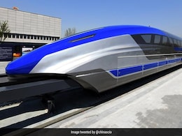 China's Maglev Train That "Levitates" Above Track Breaks Own Speed Record China's Maglev Train That "Levitates" Above Track Breaks Own Speed Record