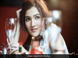 गोविंदा की बेटी टीना आहूजा 'लक्क शेक' की धूम, देखें Video गोविंदा की बेटी टीना आहूजा 'लक्क शेक' की धूम, देखें Video