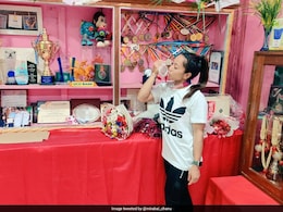 सावधान, आप खिलाड़ियों से ही न खेलने लगें सावधान, आप खिलाड़ियों से ही न खेलने लगें