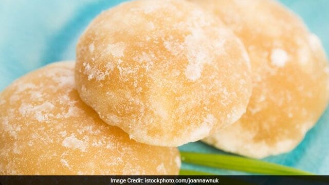 Jaggery can offer you many essential nutrients like iron, magnesium and potassium