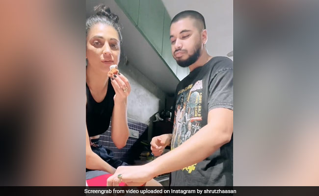 Shruti Haasan And Boyfriend Santanu Hazarika Just Love Fried Chicken. Her ROFL Post Proves It