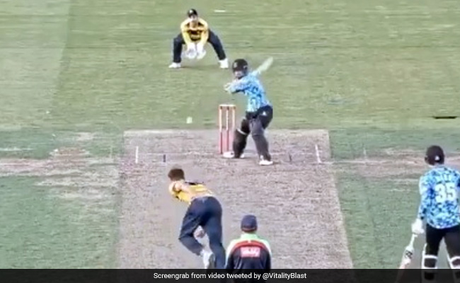 राशिद खान ने अजीबोगरीब शॉट लगाकर फैन्स से पूछा- इसे क्या नाम देंगे, लोग बोले- 'अफगान जलेबी..' Video