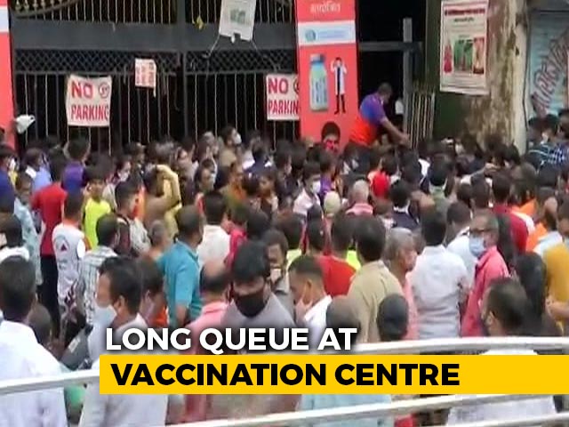 Covid Norms Go For A Toss At This Mumbai Vaccination Centre