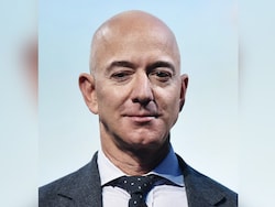 Amazon Founder Calls AI Pessimism Wrong, Blames "Smart" People