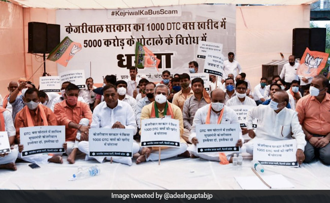 BJP Stages Protest Near Arvind Kejriwal Residence Over Bus Procurement ''Scam''