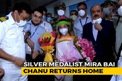 Tokyo Olympics Silver Medallist Mirabai Chanu Comes Home To Big Welcome Tokyo Olympics Silver Medallist Mirabai Chanu Comes Home To Big Welcome