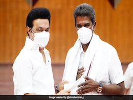 Kamal Haasan Aide Who Quit His Party After Poll Debacle Joins DMK Kamal Haasan Aide Who Quit His Party After Poll Debacle Joins DMK