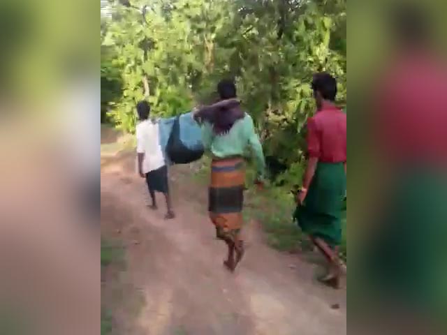 Watch: Pregnant Woman Carried Like This For 8 km In Madhya Pradesh