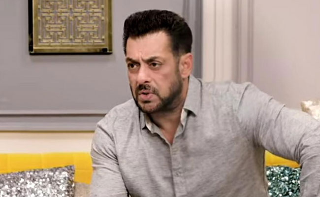 सलमान खान से अरबाज के शो पर ट्रोल ने वापस मांगे अपने पैसे, एक्टर ने दिया यह जवाब...देखें Video