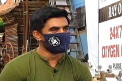 Mumbai's "Oxygen Man" Shahnawaz Shaikh Sold His SUV To Save 8,000 Lives Amid Covid Mumbai's "Oxygen Man" Shahnawaz Shaikh Sold His SUV To Save 8,000 Lives Amid Covid