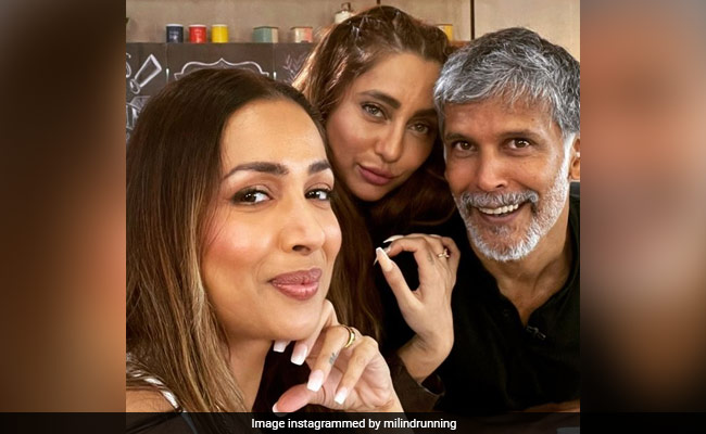 Milind Soman, Malaika Arora And Anusha Dandekar In A Picture-Perfect Selfie From The Sets Of <i>Supermodel Of The Year 2</i>