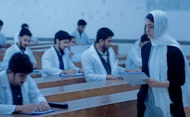 <I>Rehana Maryam Noor</I> Review: With A Deeply Affecting Performance By Azmeri Haque Badhon, The Film Is Flawless