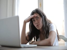 Health Effects: क्या आप भी देर रात तक जागकर करते हैं काम या मोबाइल का इस्तेमाल, जानें इसके भयानक दुष्परिणाम Health Effects: क्या आप भी देर रात तक जागकर करते हैं काम या मोबाइल का इस्तेमाल, जानें इसके भयानक दुष्परिणाम