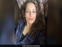 बिपाशा बसु ने शेयर कीं ‘मानसून मूड’ की Photos तो जैकलीन फर्नांडिस का यूं आया कमेंट बिपाशा बसु ने शेयर कीं ‘मानसून मूड’ की Photos तो जैकलीन फर्नांडिस का यूं आया कमेंट