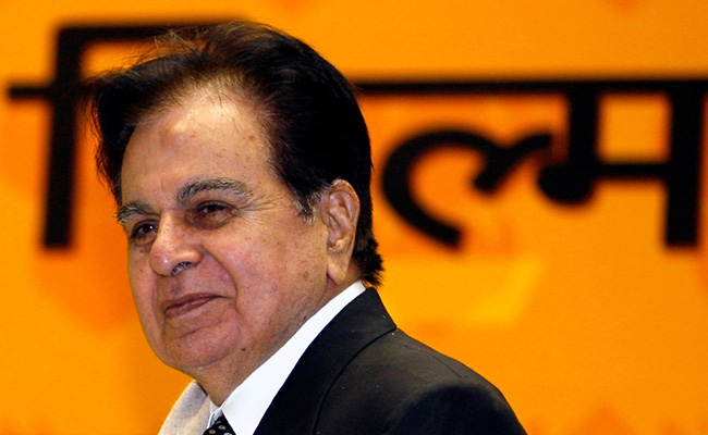 Actor Saira Banu Says Dilip Kumar Should Be Given Bharat Ratna