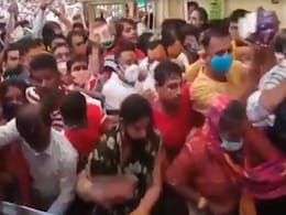 Ujjain Temple Stampede Amid VIP Visits Injures Many, Covid Rules Broken Ujjain Temple Stampede Amid VIP Visits Injures Many, Covid Rules Broken