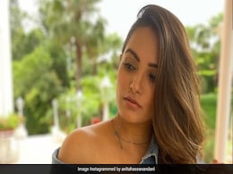 Anita Hassanandani ने डेनिम शर्ट पहन करवाया लेटेस्ट फोटोशूट, ग्लैमरस अंदाज ने जीता फैन्स का दिल Anita Hassanandani ने डेनिम शर्ट पहन करवाया लेटेस्ट फोटोशूट, ग्लैमरस अंदाज ने जीता फैन्स का दिल