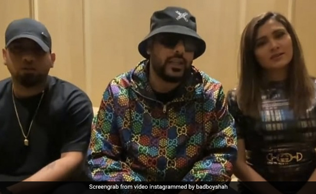 बादशाह ने आस्था गिल के साथ 'बचपन का प्यार' सॉन्ग पर किया जोरदार डांस, देख फैन्स ने लगाए जमकर ठहाके