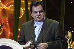 "Watching Him Felt Like Being On Pilgrimage": Dharmendra Remembers Dilip Kumar "Watching Him Felt Like Being On Pilgrimage": Dharmendra Remembers Dilip Kumar