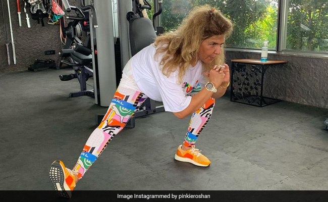 Hrithik Roshan's Shout Out To Mom Pinkie Roshan's Work Out Posts Is Just So Sweet