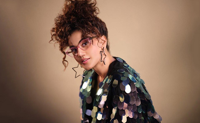 How Taapsee Pannu Would Style Spectacles And Celebrity Style She'd Totally Steal