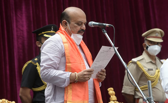 कर्नाटक के नए मुख्यमंत्री बसवराज बोम्मई ने वरिष्ठ नागरिकों की पेंशन में वृद्धि की घोषणा की